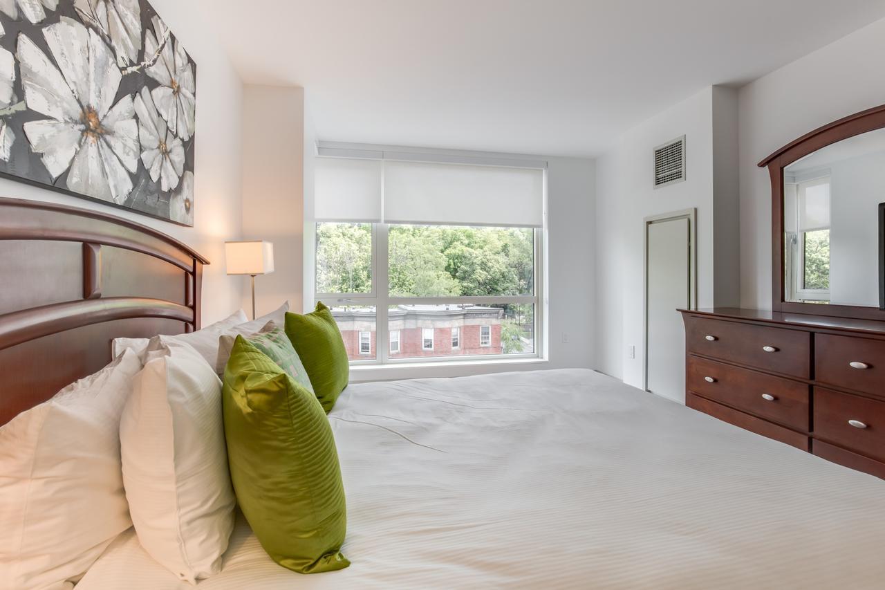 Global Luxury Suites Longwood Medical Brookline Room photo